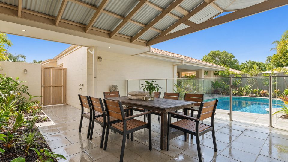 Outdoor Refresh example